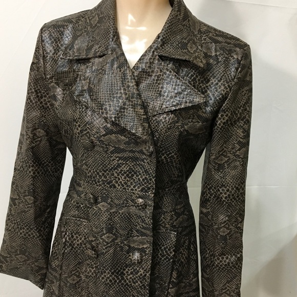 BCBGMaxazaria snake skin print coat - Picture 2 of 7
